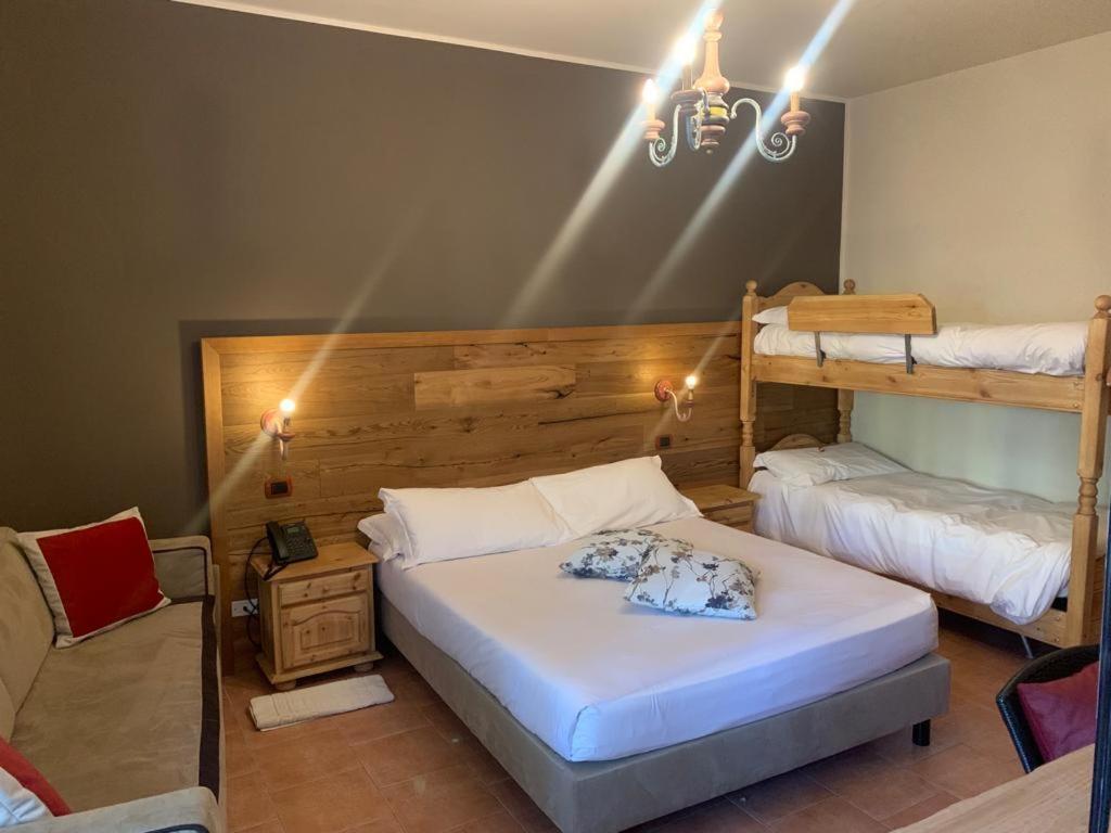 Hotel Firenze Fanano Buitenkant foto