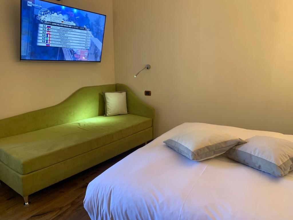 Hotel Firenze Fanano Buitenkant foto