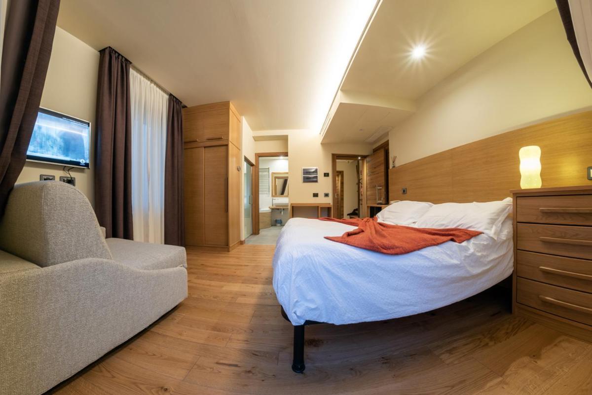 Hotel Firenze Fanano Buitenkant foto