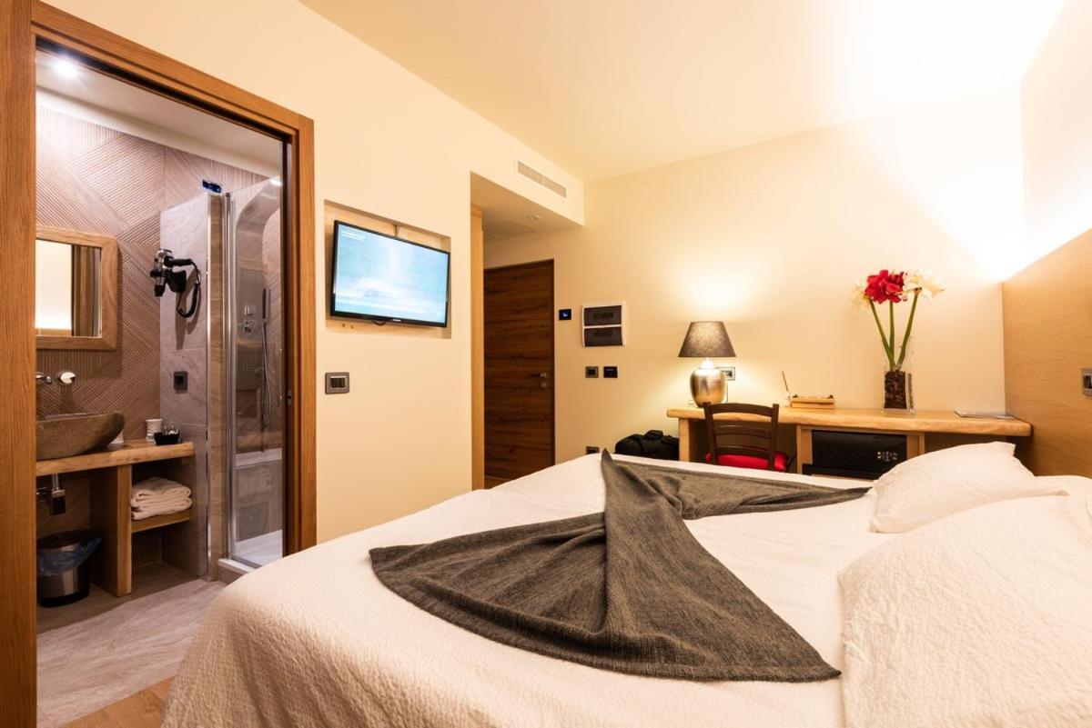 Hotel Firenze Fanano Buitenkant foto
